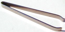 є